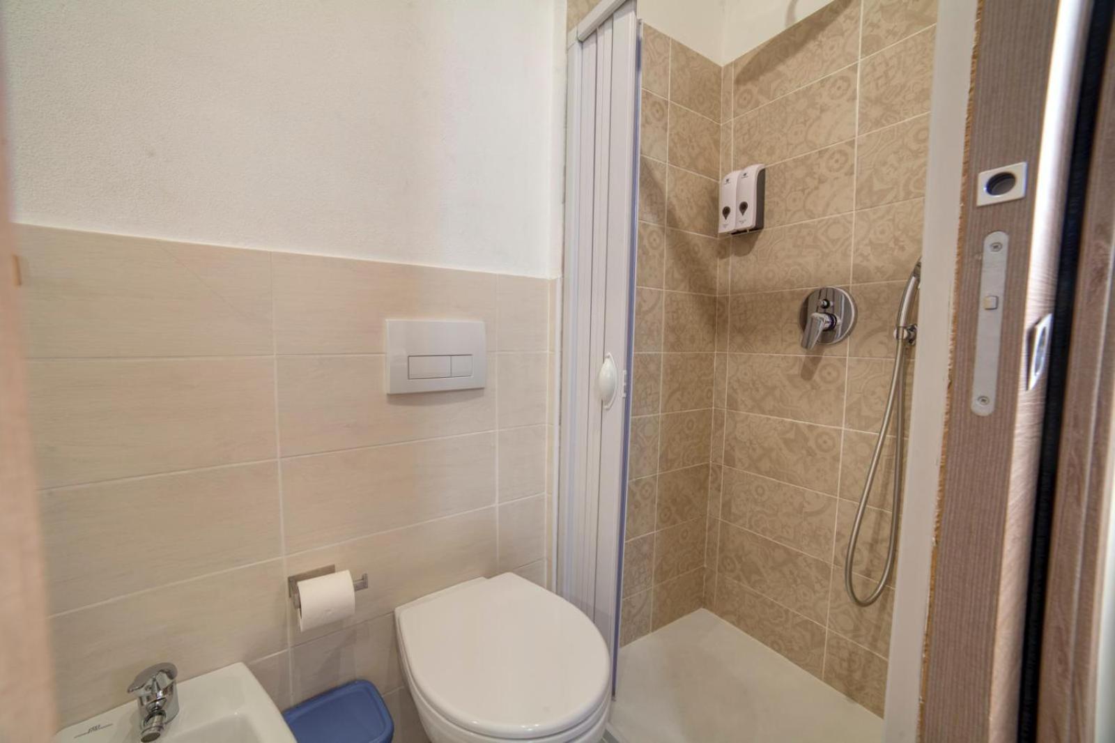 Sassari-Centro Elegante Appartamento Con Wifi E Netflix ภายนอก รูปภาพ